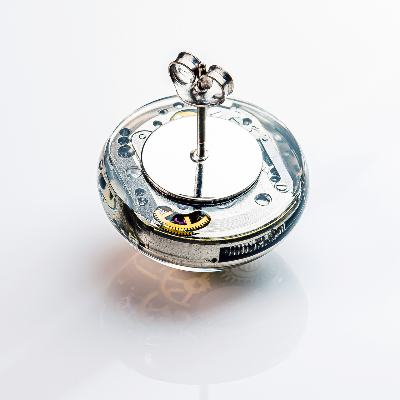 機械式時計のピアス